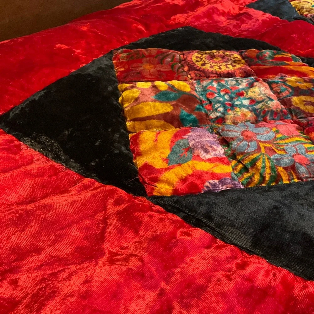 vtg HANDMADE Velvet Quilt Patchwork FLAWED Red Black